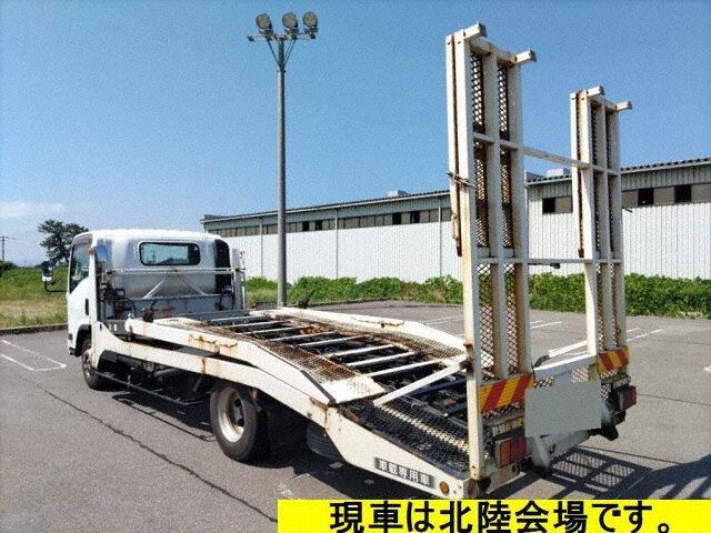2013 Isuzu Elf Seksai auction photo 2