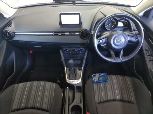 2022 Mazda 2 15C auction photo 3