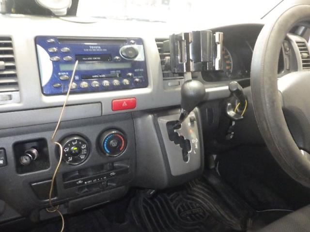2006 Toyota Hiace auction photo 3