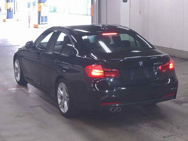 2017 BMW 3 Series 320D M Sport auction photo 2