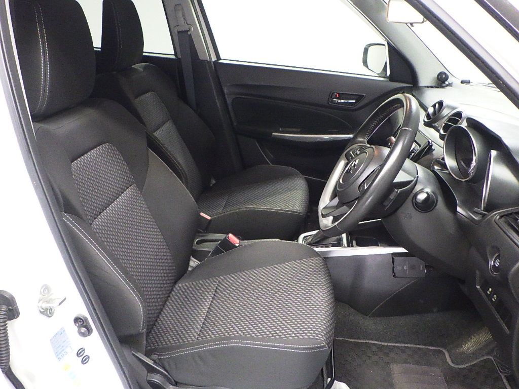 2017 Suzuki Swift 4WD Hybrid RS auction photo 6