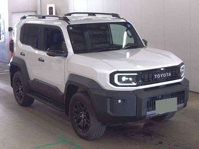 Japan Auction Vehicles 8 2026 Toyota ランドクルーザーFJ VX 4WD auction photo