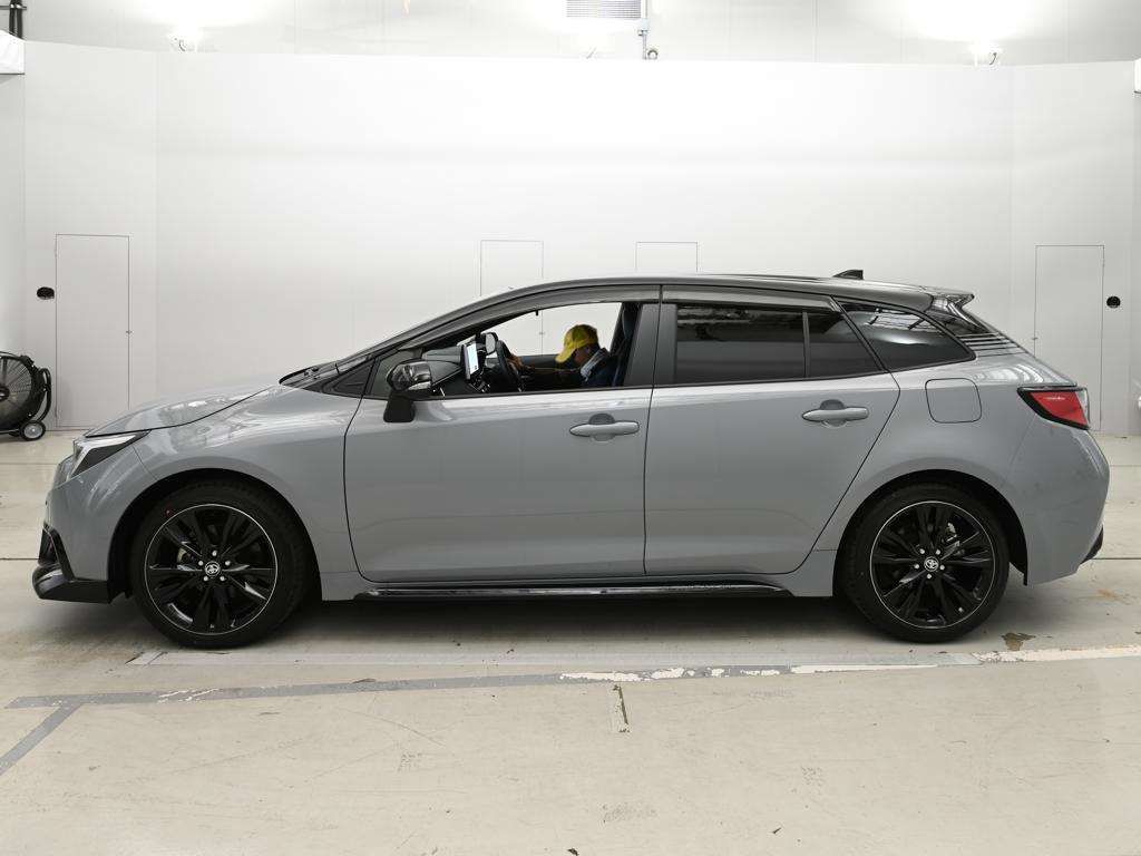 2025 Toyota Corolla Touring アクティブスポーツ auction photo 4