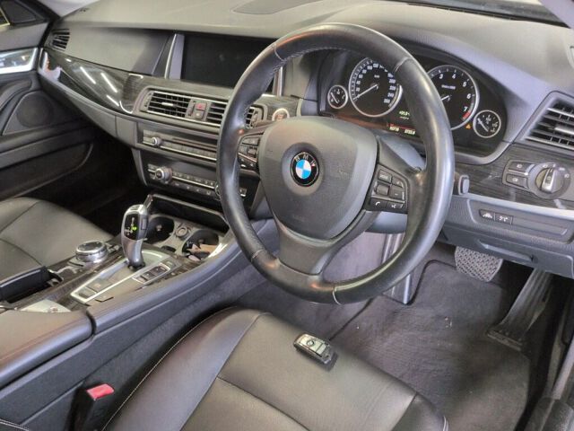 2015 BMW 5 Series 523I Luxury auction photo 3