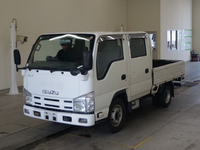 2011 Isuzu Elf Wキャブ Japan auction vehicle