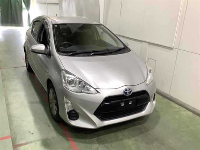 2015 Toyota Aqua Gブラックソフトレザーセレクション Japan auction vehicle