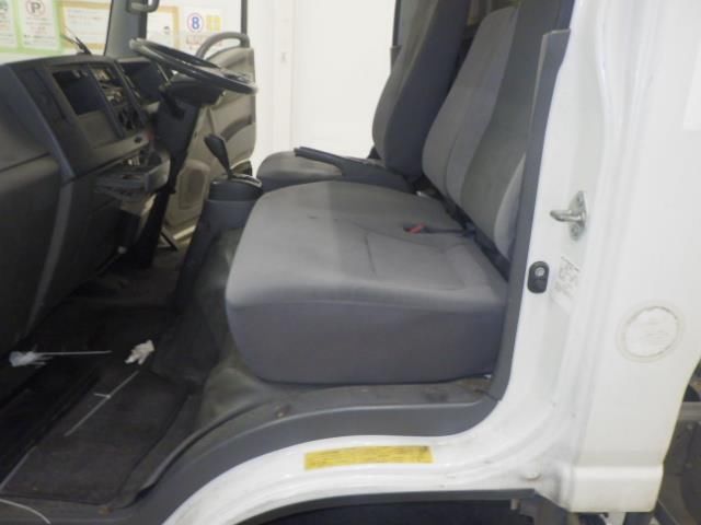 2016 Mazda タイタン chassis auction photo 8
