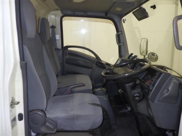 2016 Mazda タイタン chassis auction photo 5