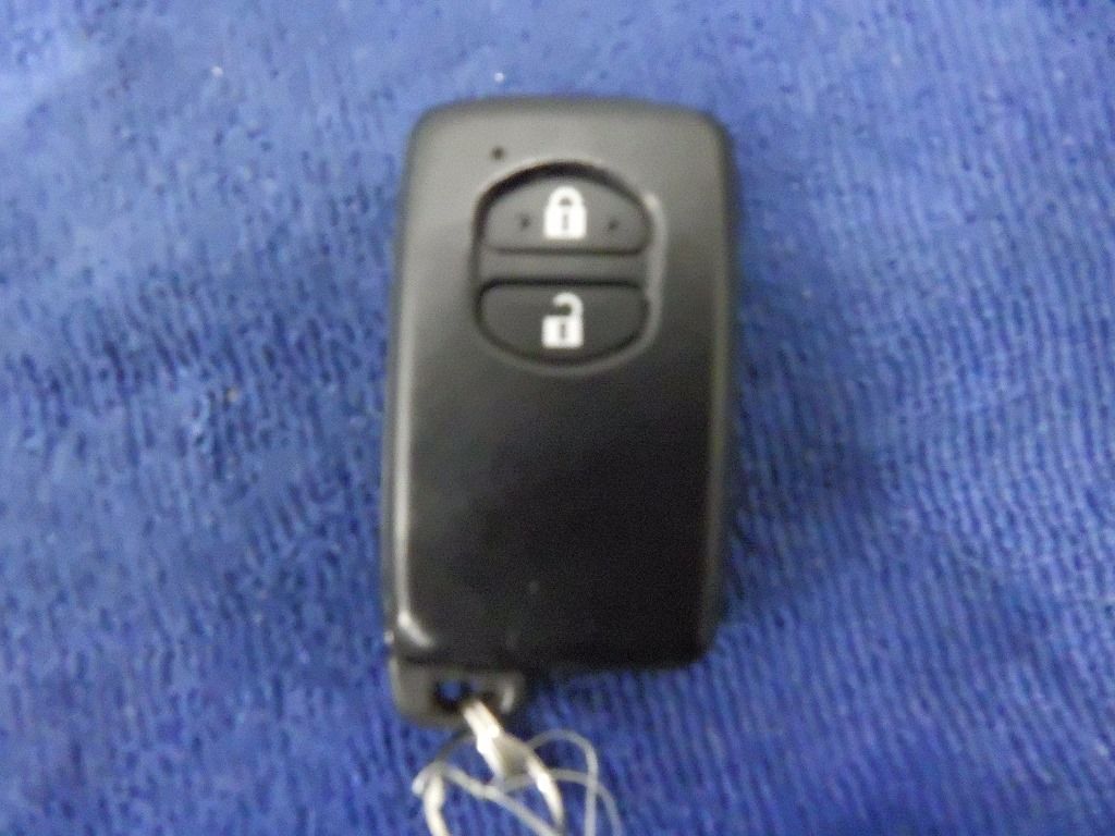 2014 Toyota Ractis G auction photo 12