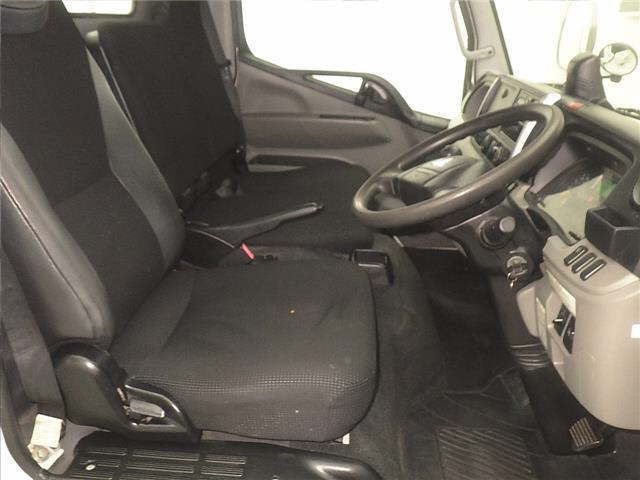 2019 Mitsubishi Fuso Canter Flat 2t auction photo 5