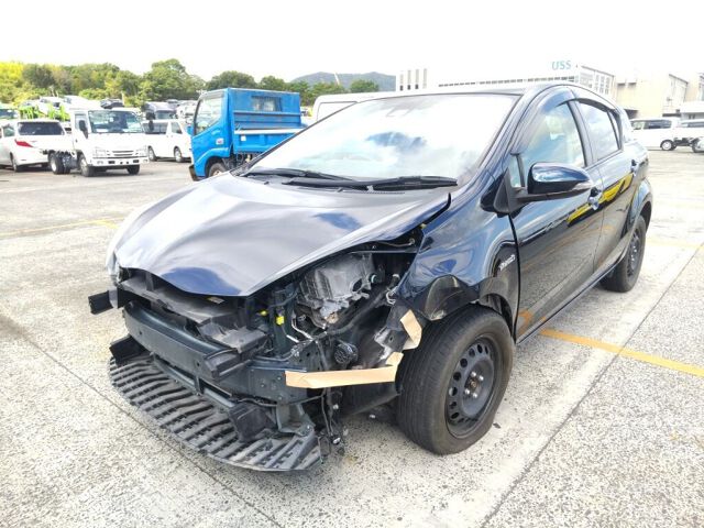 2018 Toyota Aqua G Soft Leather Select auction photo 4