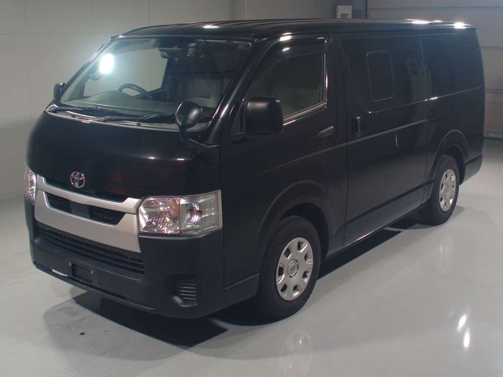 Japan Auction Vehicles 4 2021 Toyota Hiace Long DX auction photo