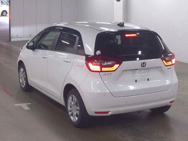 2023 Honda Fit EHEVホーム auction photo 2