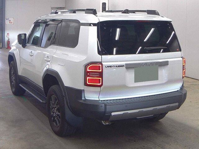 2024 Toyota Land Cruiser 250 VX 4WD auction photo 2