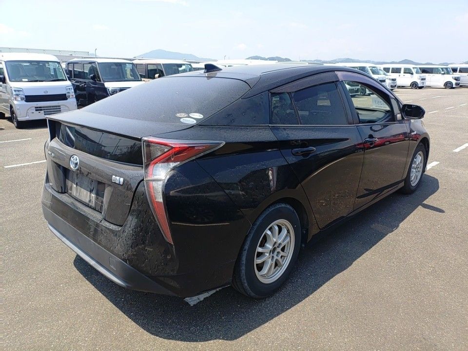2018 Toyota Prius auction photo 2