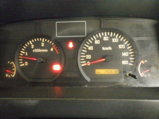2010 Isuzu Elf dump auction photo 6