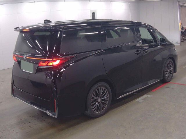 2025 Toyota Vellfire Z Premier 4WD auction photo 5