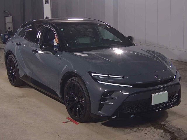 Japan Auction Vehicles 8 2023 Toyota Crown Sport スポーツZ(HEV) 4WD auction photo