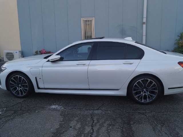 2021 BMW 7 Series 745E M Sport Edition auction photo 5