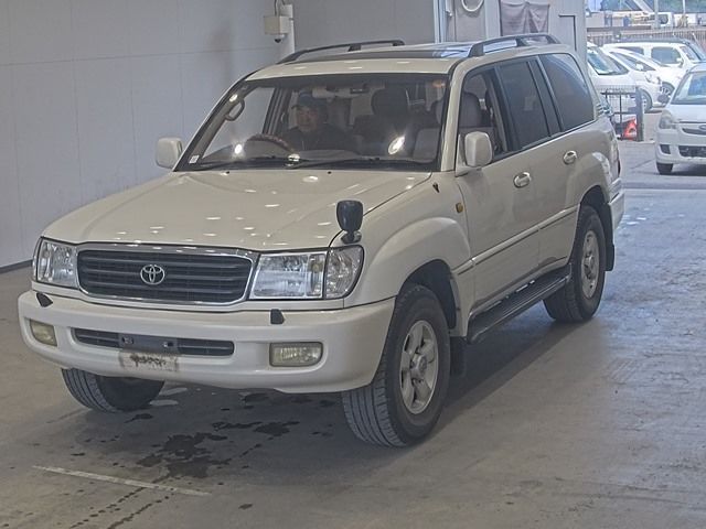 Japan Auction Vehicles 18 1998 Toyota Land Cruiser V8 auction photo