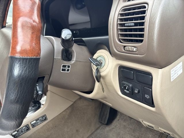 1998 Toyota Land Cruiser V8 auction photo 6