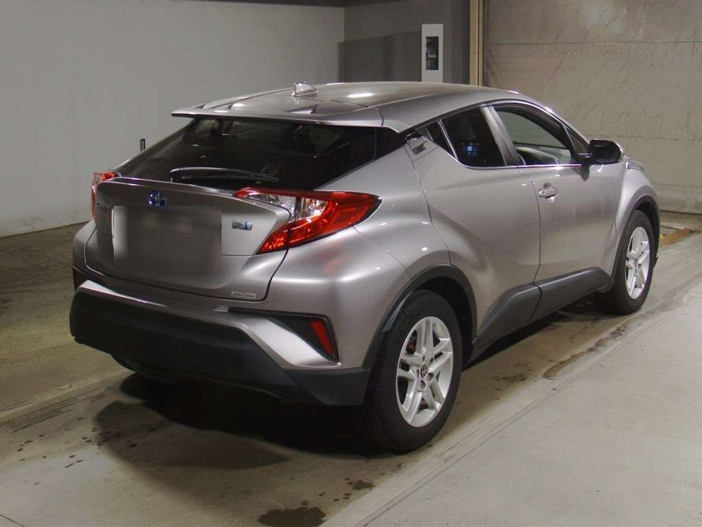 2022 Toyota C-HR S auction photo 2