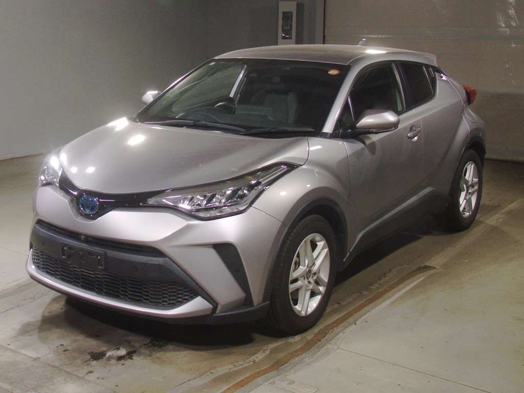 Japan Auction Vehicles 4 2022 Toyota C-HR S auction photo