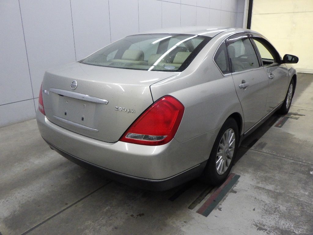 2005 Nissan Teana 230JM auction photo 2