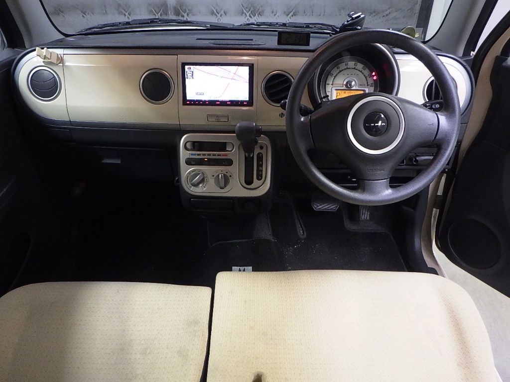 2010 Suzuki Alto Lapin X auction photo 3