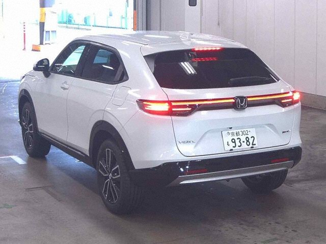 2026 Honda Vezel HV E:HEV Z auction photo 2