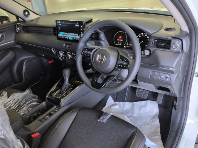 2026 Honda Vezel HV E:HEV Z auction photo 3