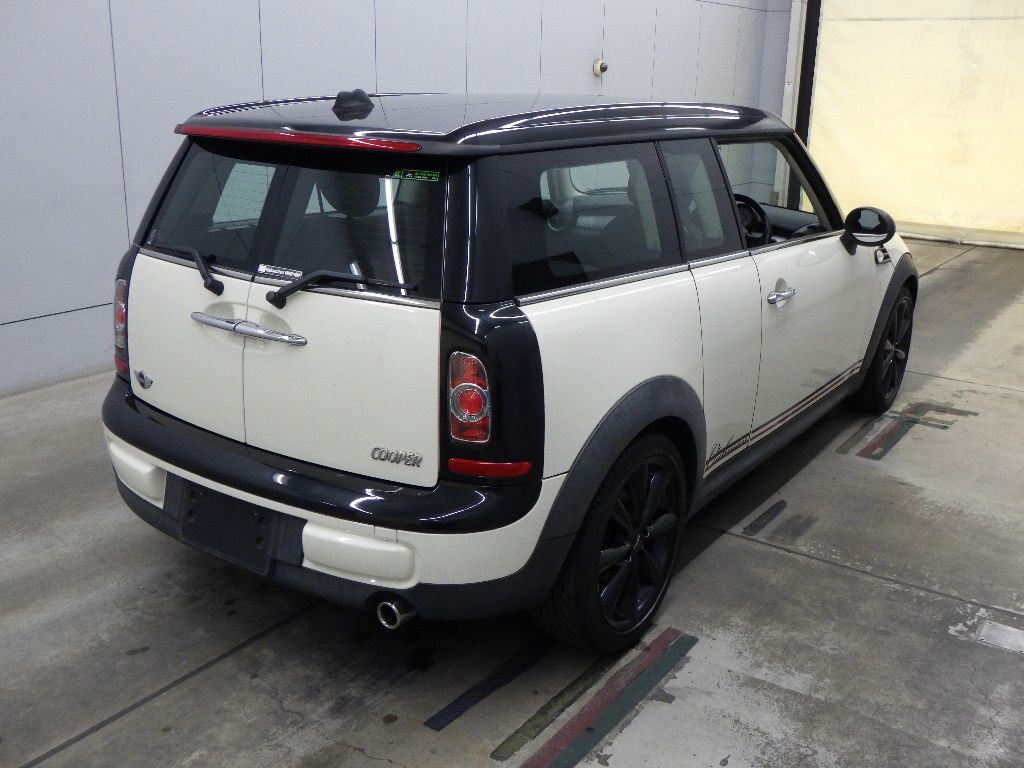 2011 MINI ミニクラブマン Cooper auction photo 2
