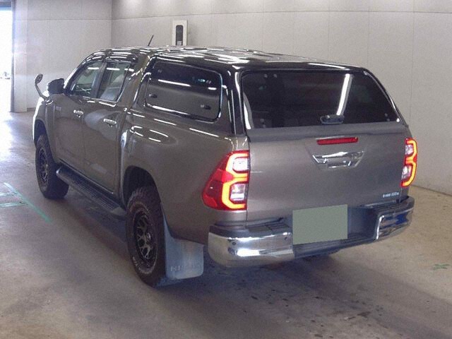 2023 Toyota Hilux Z 4WD auction photo 2