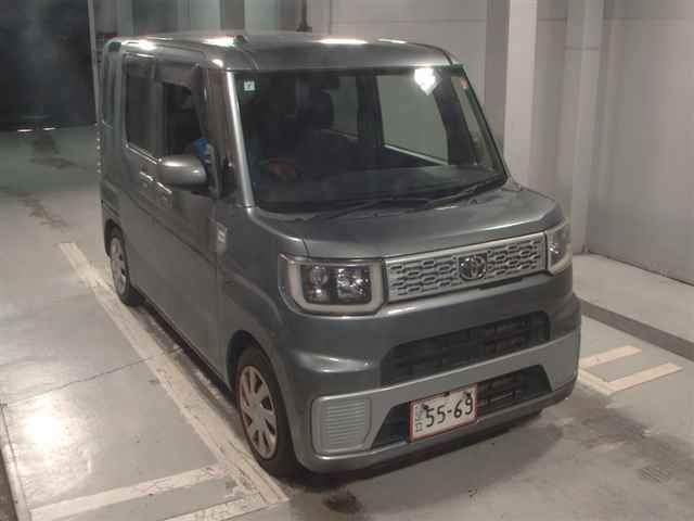 Japan Auction Vehicles 12 2015 Toyota ピクシスメガ L auction photo