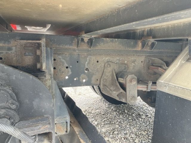 2013 Isuzu Elf Refrigerated Light-Up-Converting Gate auction photo 7