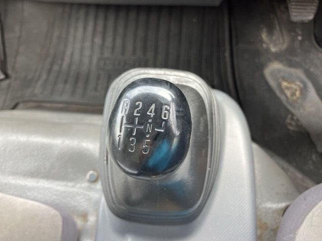 2013 Isuzu Elf Refrigerated Light-Up-Converting Gate auction photo 10