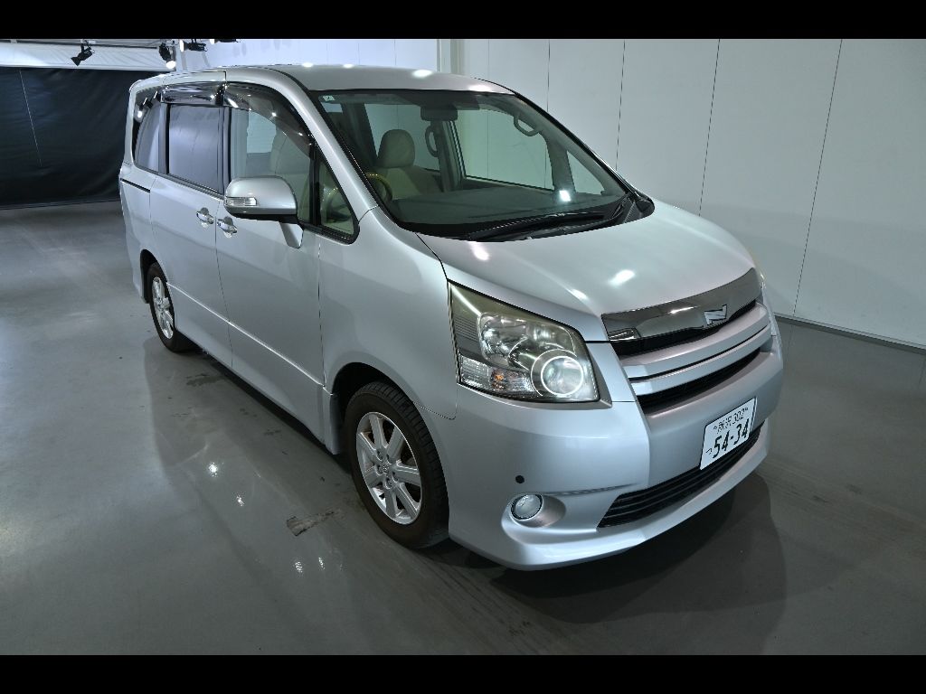 Japan Auction Vehicles 16 2010 Toyota Noah S G Edition auction photo