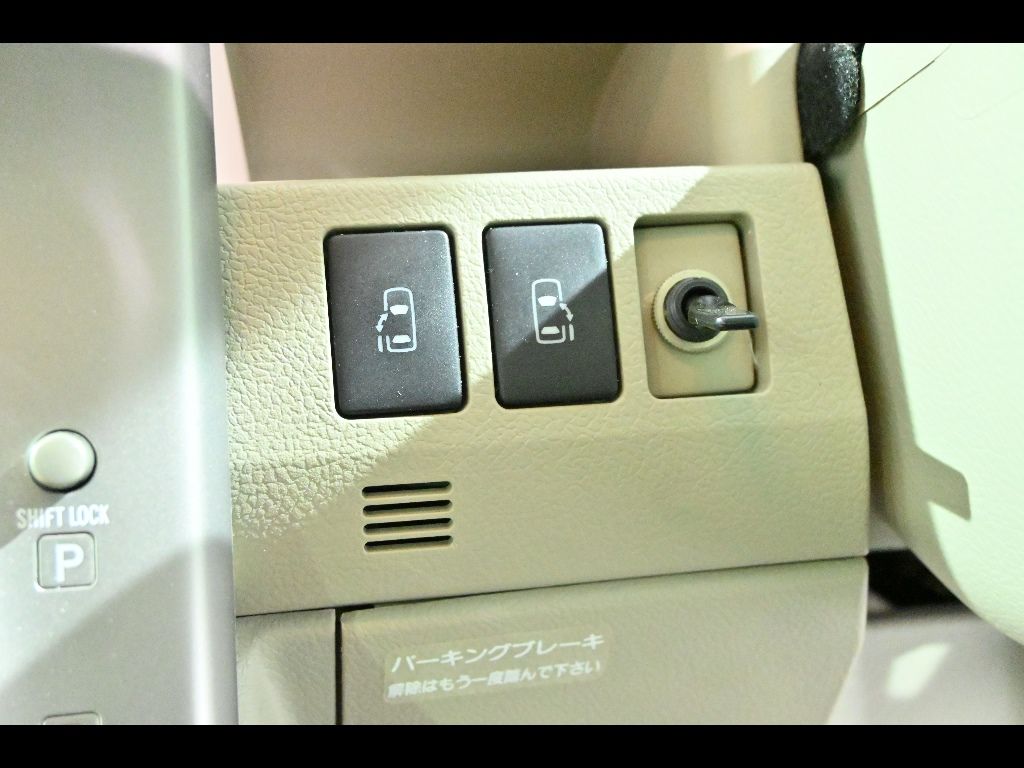 2010 Toyota Noah S G Edition auction photo 12