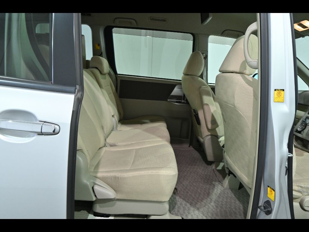2010 Toyota Noah S G Edition auction photo 7