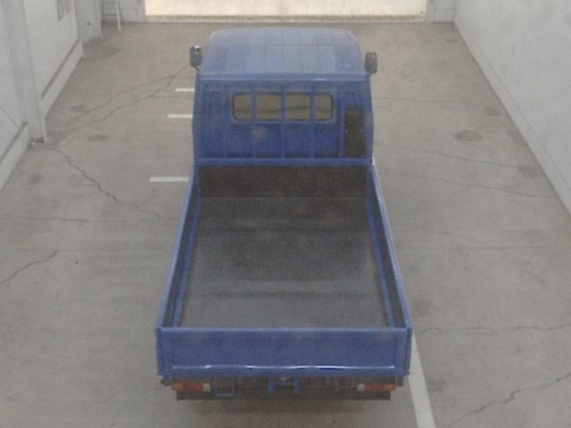 2016 Mitsubishi Fuso Canter Double cab auction photo 3
