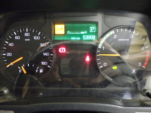 2016 Mitsubishi Fuso Canter Double cab auction photo 6