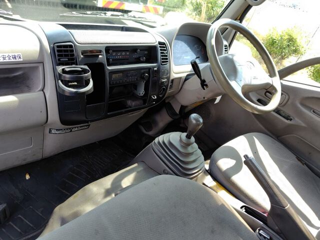 2006 Toyota Dyna Panel van auction photo 3