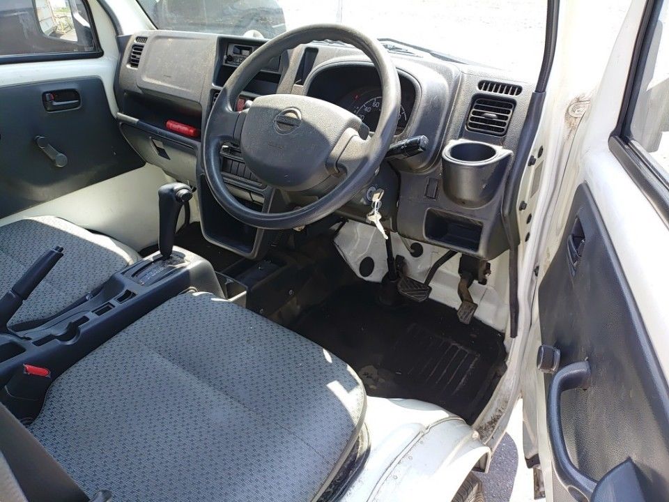 2020 Nissan NT100 クリッパー auction photo 3