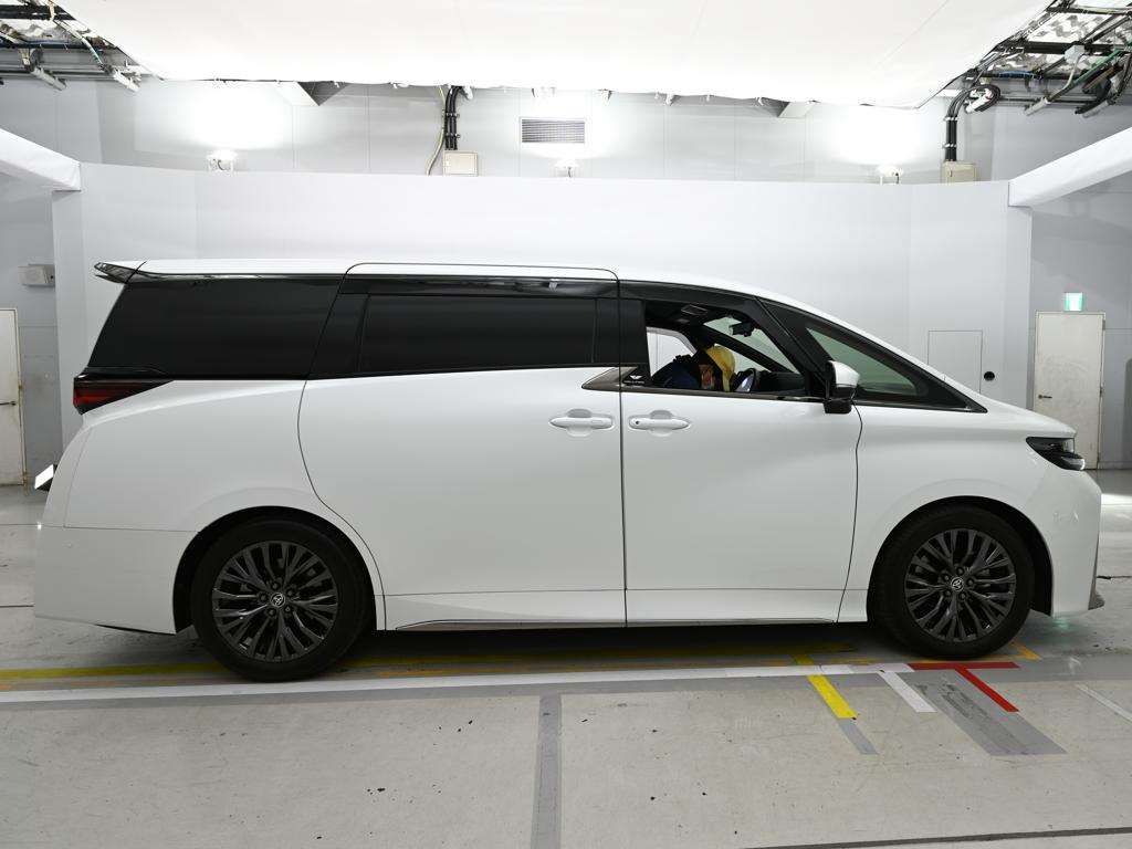 2023 Toyota Vellfire Z プレミア auction photo 3