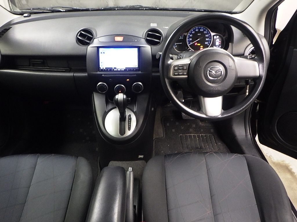2011 Mazda Demio 13スカイアクティブ auction photo 3