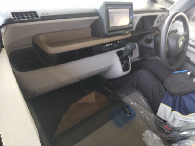 2026 Honda N-BOX Base grade auction photo 3