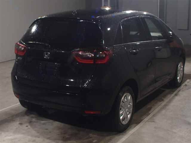 2022 Honda Fit 4WD Basic auction photo 2