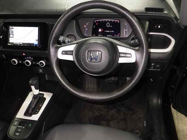 2022 Honda Fit 4WD Basic auction photo 8