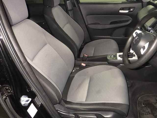 2022 Honda Fit 4WD Basic auction photo 9