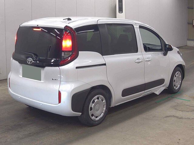 2026 Toyota Sienta Hybrid G auction photo 5